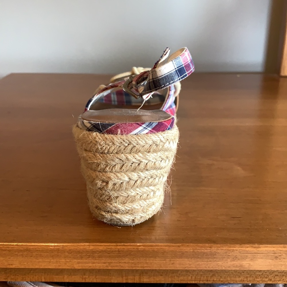 Sandals - Picture 3 of 4
